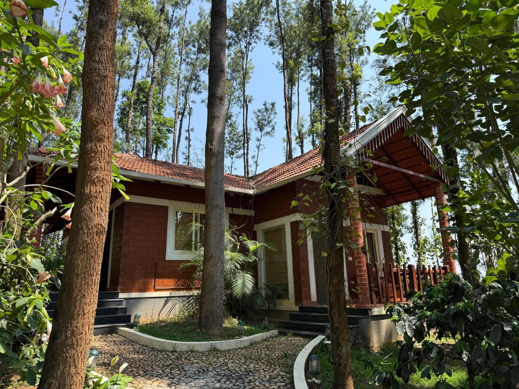 Coffee Grove Resort Chikmagalūr エクステリア 写真