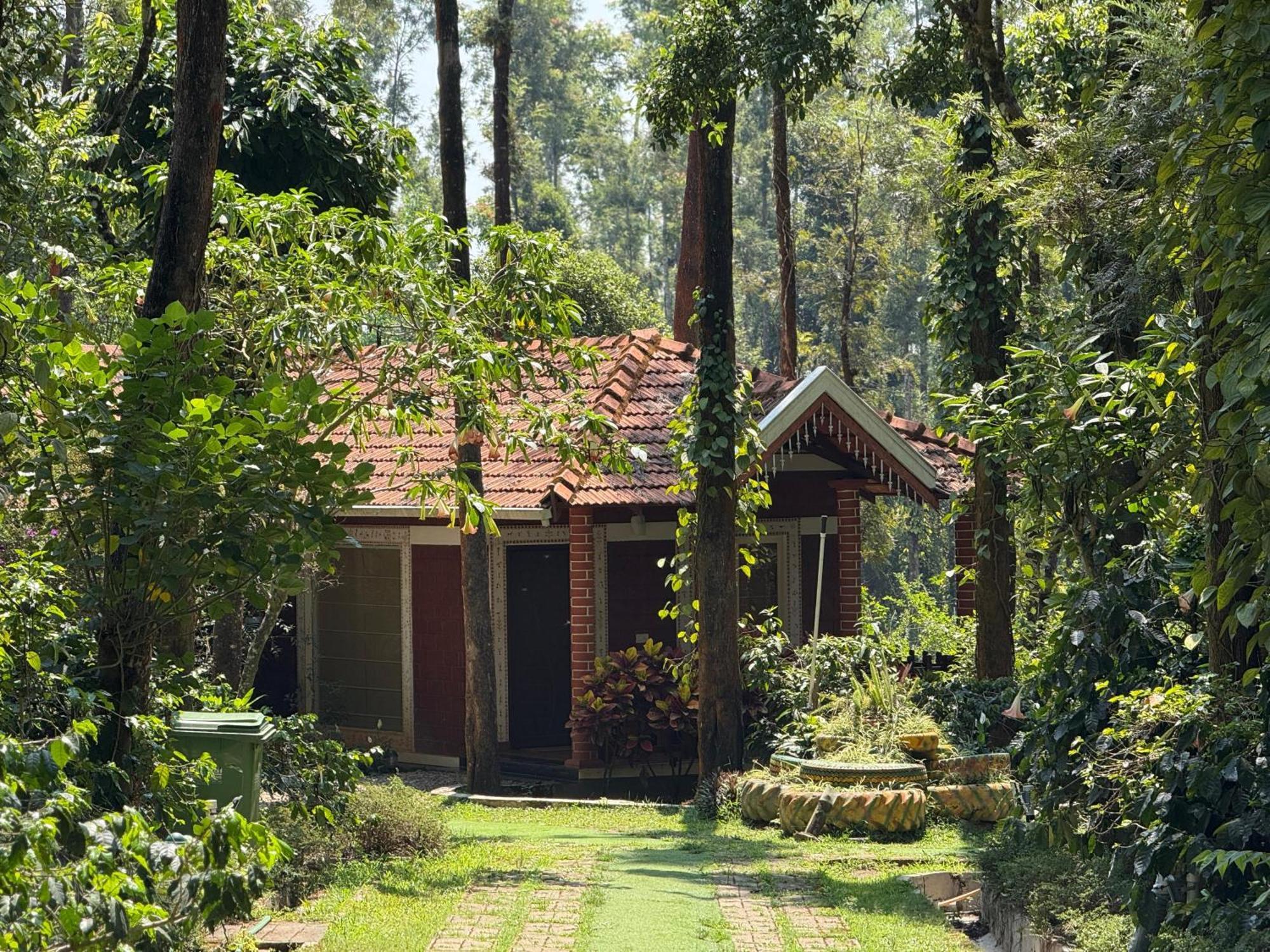 Coffee Grove Resort Chikmagalūr エクステリア 写真