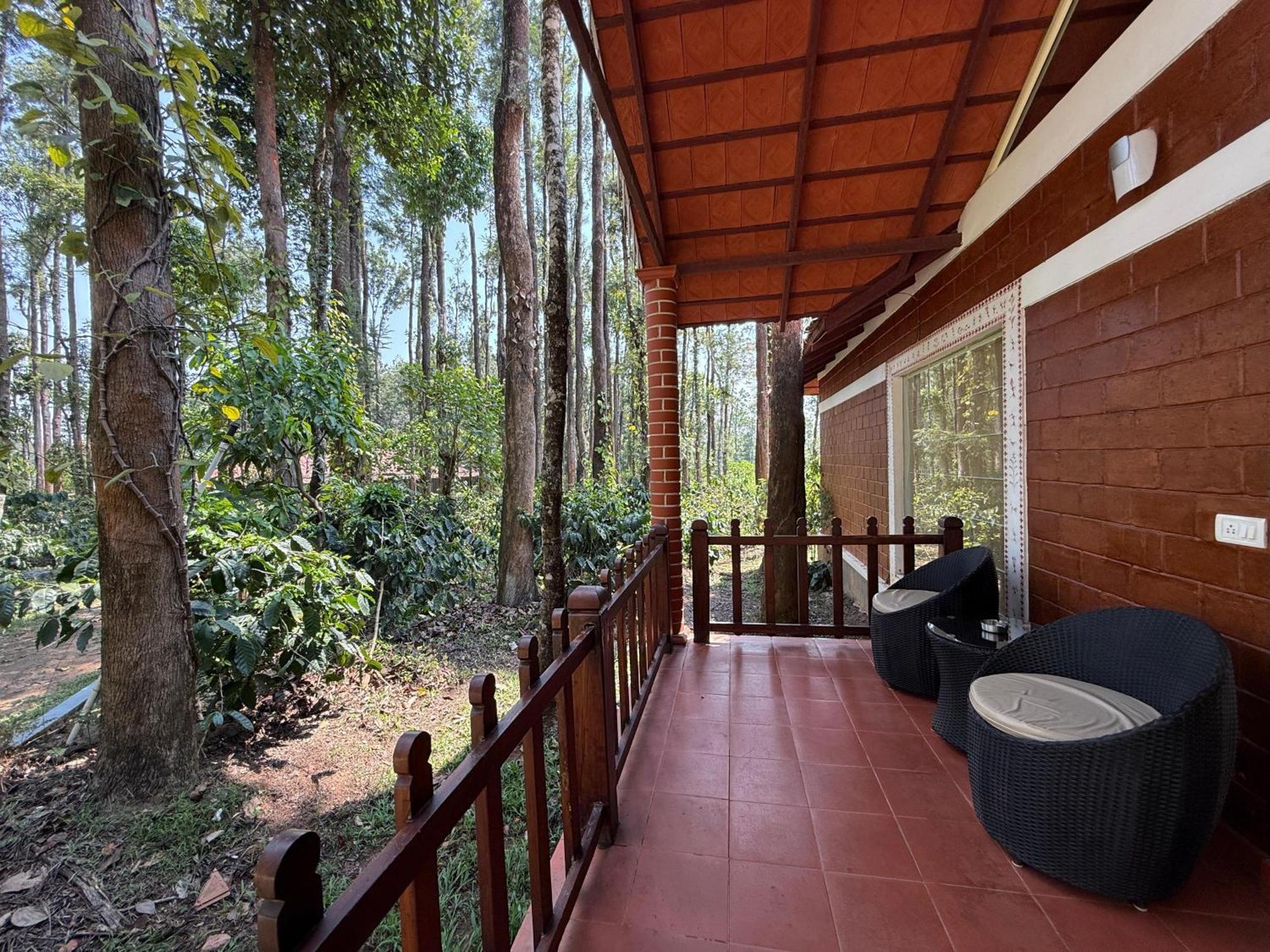 Coffee Grove Resort Chikmagalūr エクステリア 写真